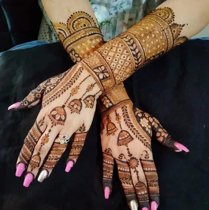 Latest engagement mehndi designs 2025